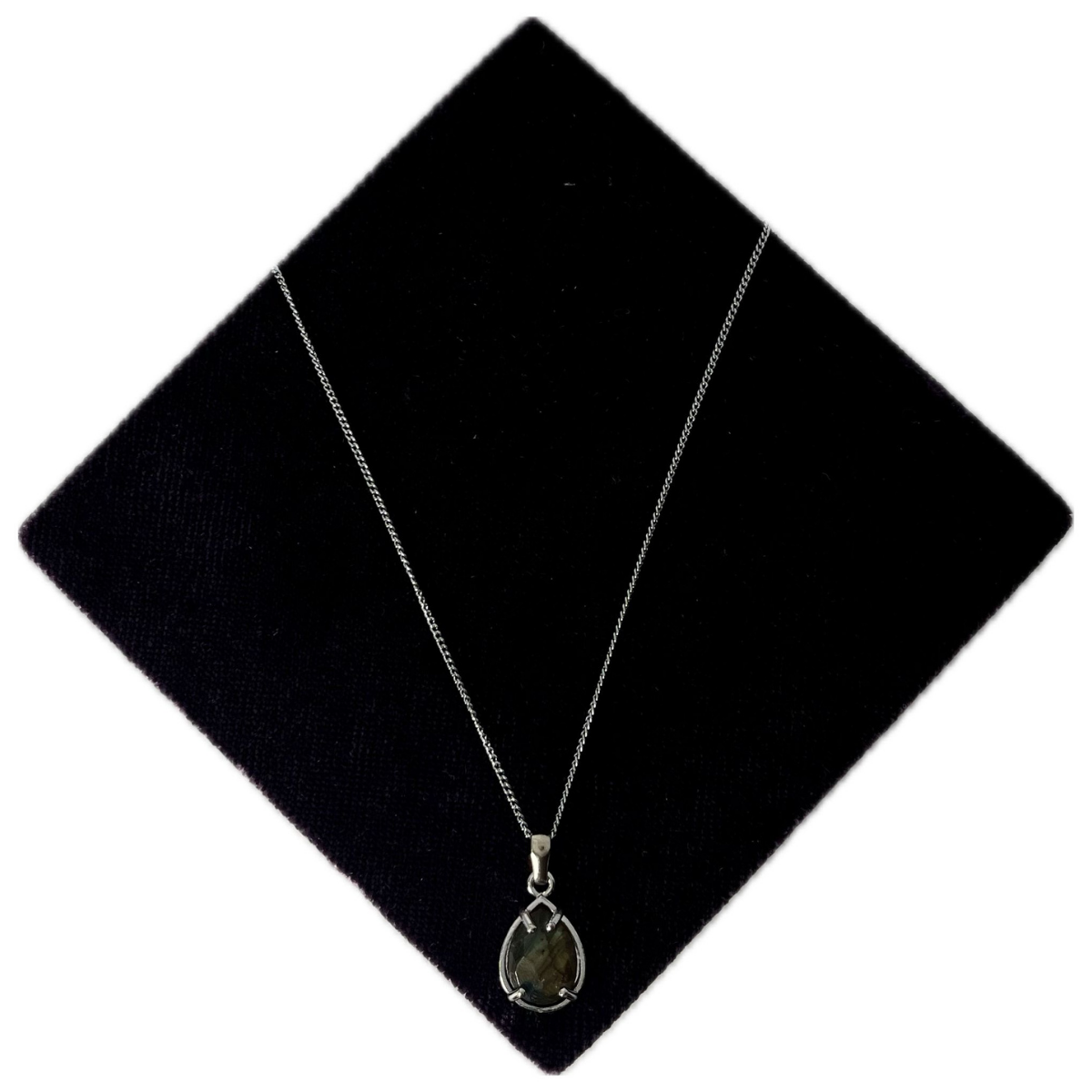 Labrador Taşı Kolye